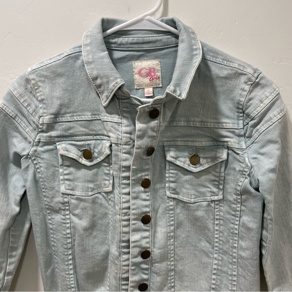 GB Girl’s Medium Light Blue Denim Jean Jacket Distressed Button Up Crop Boxy - Picture 3 of 9